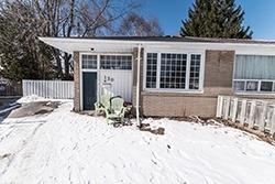130 Maurice Crt, House semidetached with 3 bedrooms, 2 bathrooms and 3 parking in Newmarket ON | Image 3