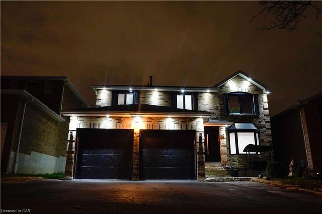 40 Cousins Court, House detached with 6 bedrooms, 3 bathrooms and 6 parking in Brampton ON | Image 1