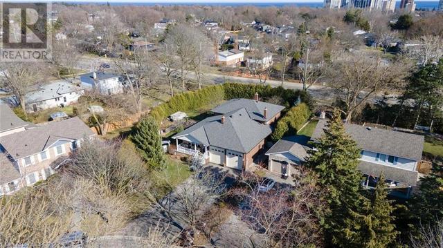 2254 Yates Court, House detached with 6 bedrooms, 4 bathrooms and 8 parking in Oakville ON | Image 50