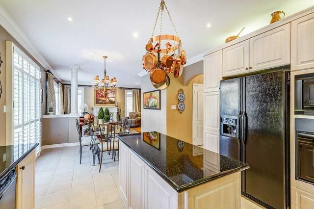 15 Dylan St, House detached with 4 bedrooms, 4 bathrooms and 6 parking in Vaughan ON | Image 4