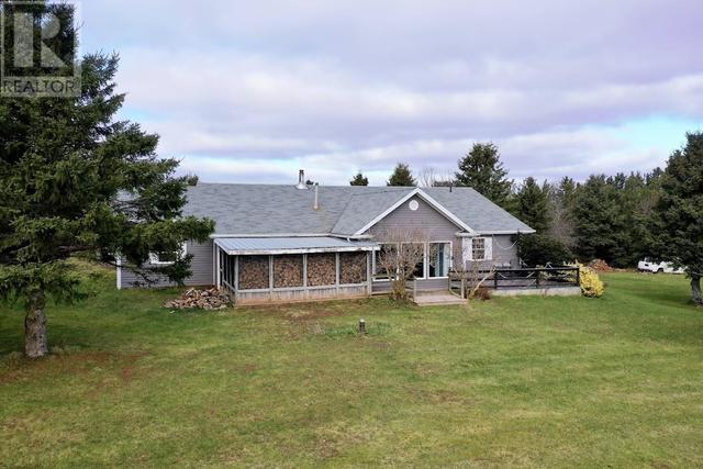 51 Fortune Road, House detached with 2 bedrooms, 2 bathrooms and null parking in Souris FD PE | Image 43