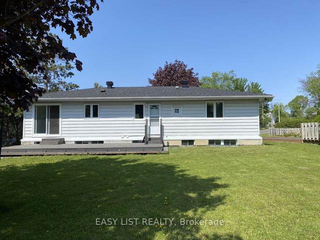 44 Appleford St, House detached with 3 bedrooms, 2 bathrooms and 4 parking in Ottawa ON | Image 36