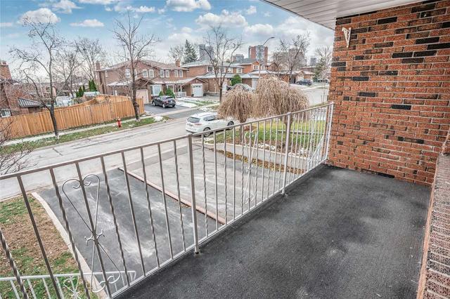 213 Chalfield Lane, House semidetached with 3 bedrooms, 2 bathrooms and 3 parking in Mississauga ON | Image 11