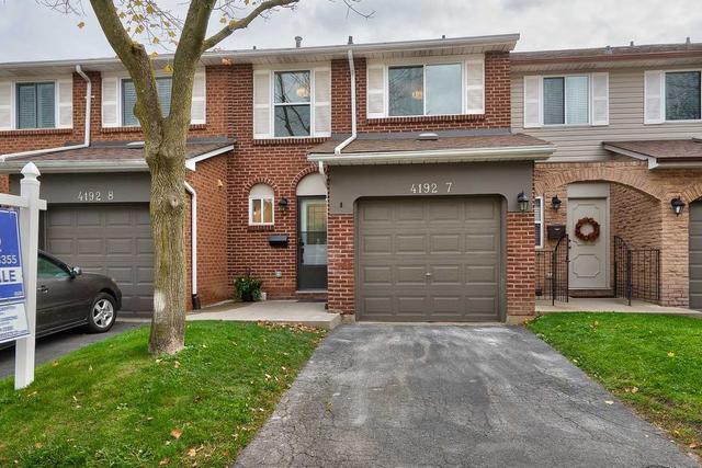 7 - 4192 Longmoor Dr, Townhouse with 3 bedrooms, 3 bathrooms and 2 parking in Burlington ON | Image 1