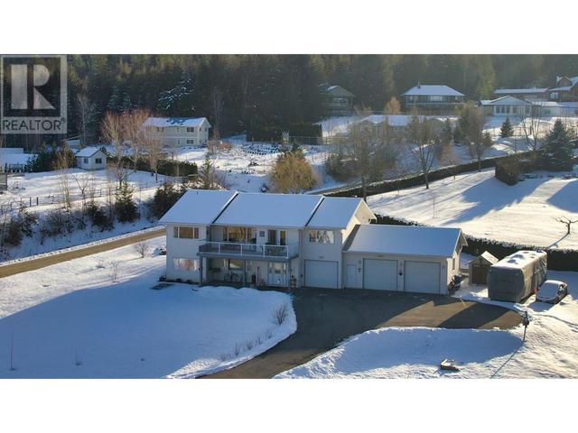 2190 Country Woods Road, House detached with 4 bedrooms, 3 bathrooms and 3 parking in Columbia Shuswap C BC | Image 72