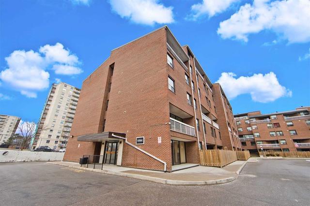 211 - 4064 Lawrence Ave E, Townhouse with 3 bedrooms, 3 bathrooms and 2 parking in Toronto ON | Image 1