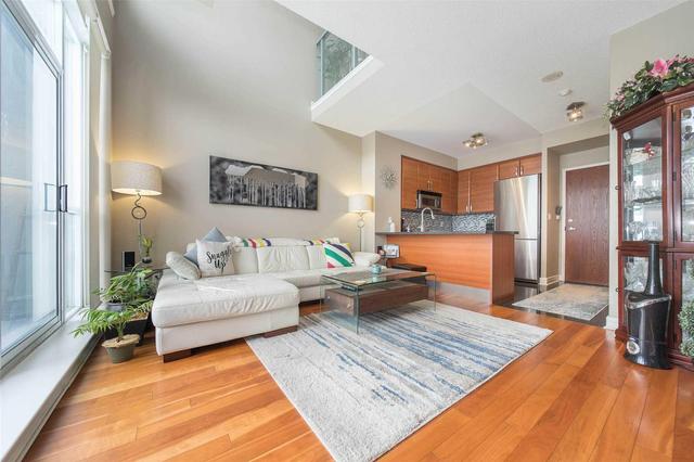 704 - 1 Avondale Ave, Condo with 1 bedrooms, 2 bathrooms and 1 parking in Toronto ON | Image 8