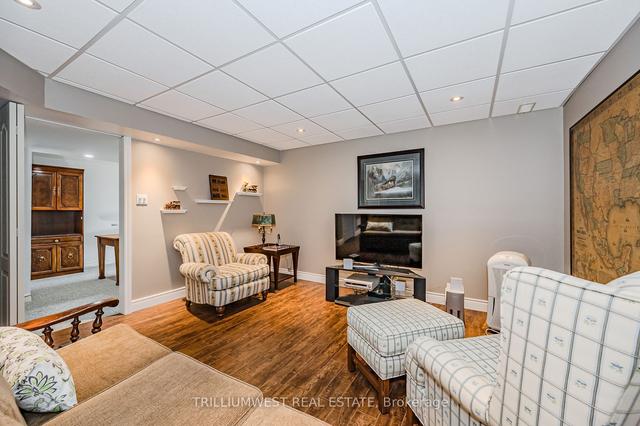 30 Katemore Dr, Townhouse with 2 bedrooms, 3 bathrooms and 2 parking in Guelph ON | Image 11