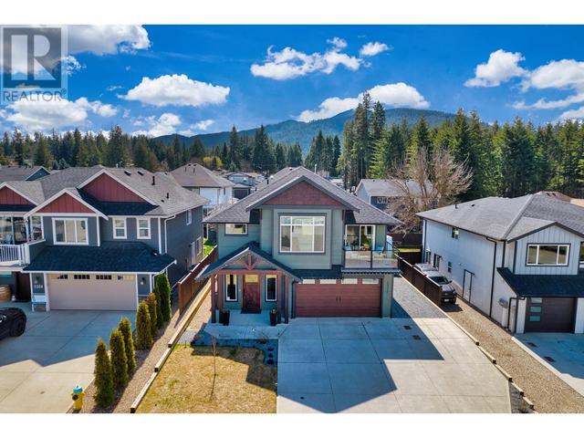 2308 4b Avenue Se, House detached with 4 bedrooms, 3 bathrooms and 2 parking in Salmon Arm BC | Image 51