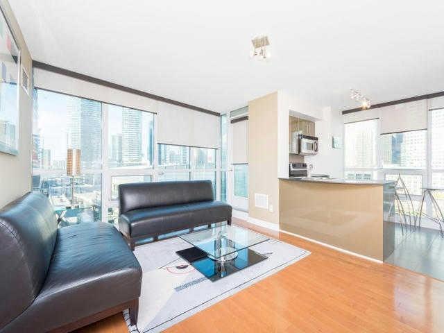 1002 - 16 Yonge St, Condo with 2 bedrooms, 2 bathrooms and 1 parking in Toronto ON | Image 1