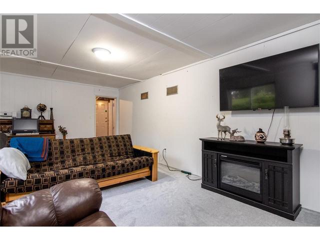 1385 6 Highway, House detached with 2 bedrooms, 1 bathrooms and null parking in North Okanagan E BC | Image 40