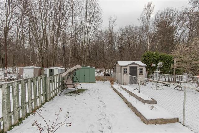 2114 Tollgate Road W, Townhouse with 2 bedrooms, 1 bathrooms and 3 parking in Cornwall ON | Image 24
