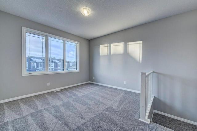 625 Windrow Manor Sw, House detached with 3 bedrooms, 2 bathrooms and 4 parking in Calgary AB | Image 15