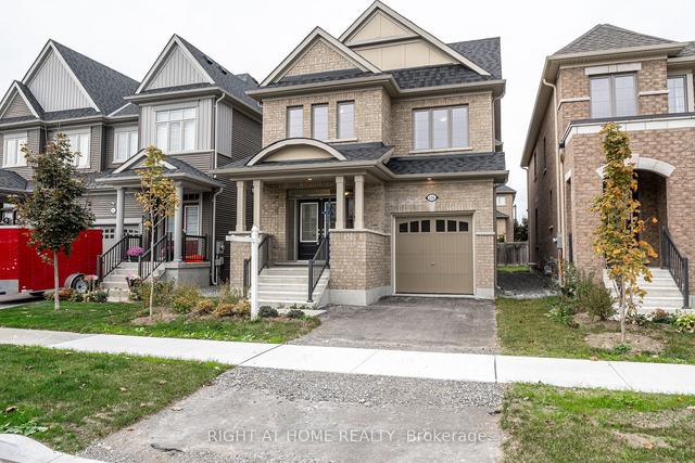 126 Ice Palace Cres, House detached with 4 bedrooms, 3 bathrooms and 3 parking in Oshawa ON | Image 1