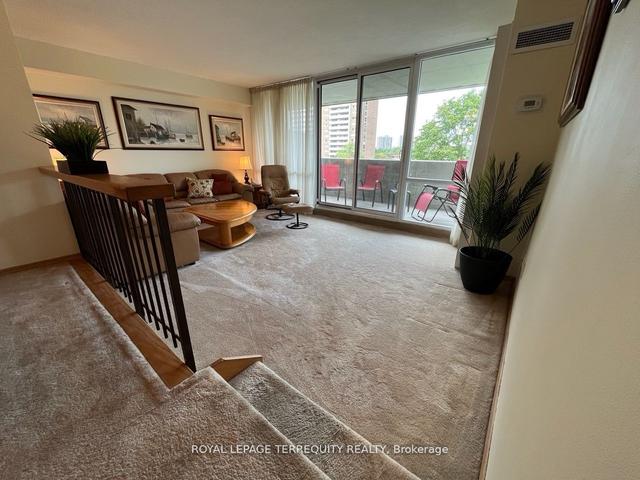 510 - 250 Scarlett Rd, Condo with 3 bedrooms, 2 bathrooms and 1 parking in Toronto ON | Image 26