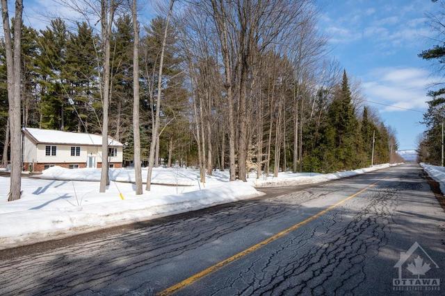 1049 Buckhams Bay Road, House detached with 4 bedrooms, 2 bathrooms and 10 parking in Ottawa ON | Image 28