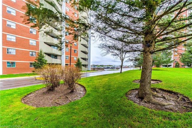 112 - 1105 Jalna Boulevard, House attached with 2 bedrooms, 1 bathrooms and null parking in London ON | Image 3