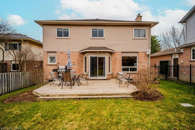 10 Parsons Court, House detached with 4 bedrooms, 3 bathrooms and 6 parking in Kitchener ON | Image 38