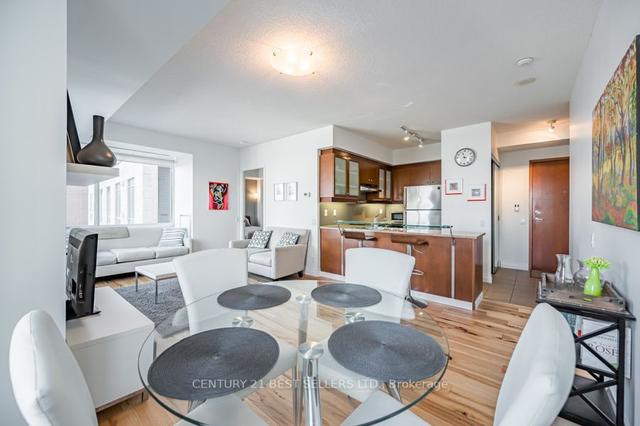 512w - 500 Queens Quay W, Condo with 1 bedrooms, 1 bathrooms and 1 parking in Toronto ON | Image 2