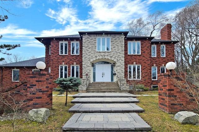 68 Cotswold Cres, House detached with 4 bedrooms, 6 bathrooms and 9 parking in Toronto ON | Image 23