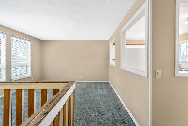 120 Whitehill Place Ne, Home with 3 bedrooms, 2 bathrooms and 2 parking in Calgary AB | Image 17