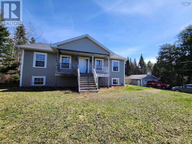 386 Joan Drive, House detached with 4 bedrooms, 2 bathrooms and null parking in Halifax NS | Image 1