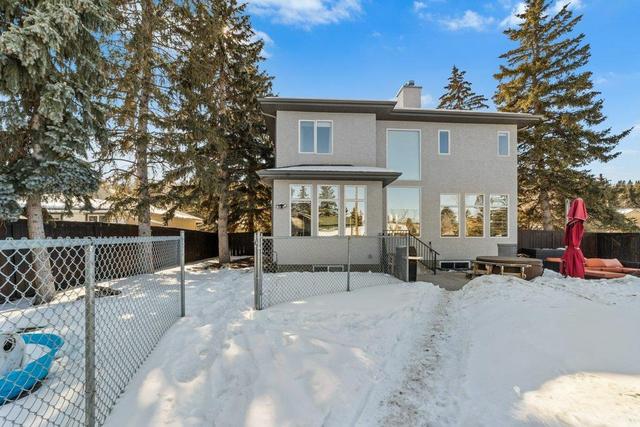 8936 33 Avenue Nw, House detached with 5 bedrooms, 3 bathrooms and 2 parking in Calgary AB | Image 43