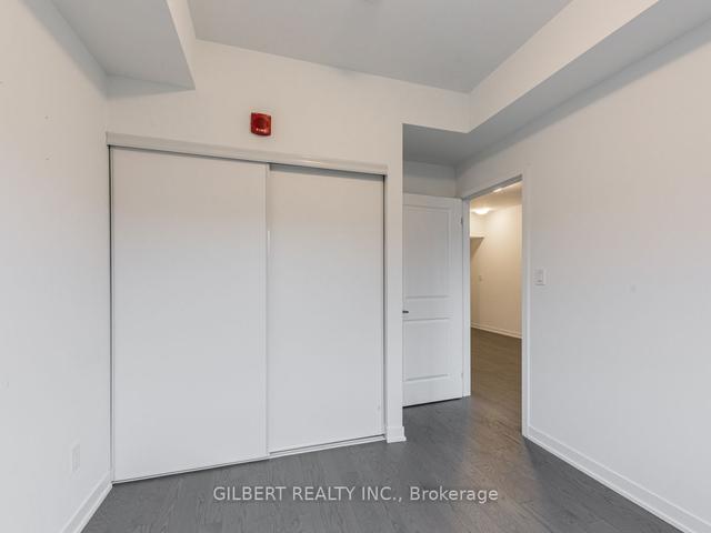 10 - 10 Marquette Ave, Townhouse with 3 bedrooms, 2 bathrooms and 1 parking in Toronto ON | Image 5