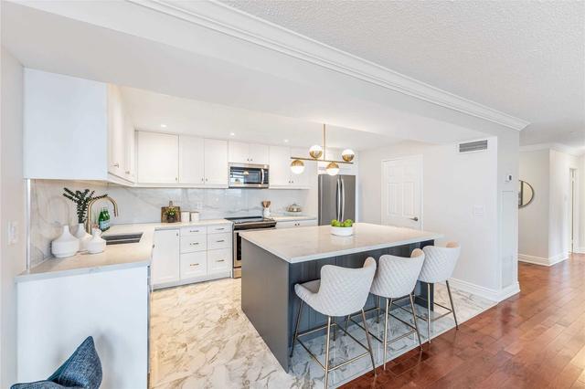2106 - 131 Torresdale Ave, Condo with 3 bedrooms, 2 bathrooms and 2 parking in Toronto ON | Image 6