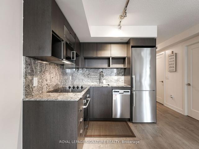 419 - 9 Mabelle Ave, Condo with 2 bedrooms, 2 bathrooms and 1 parking in Toronto ON | Image 11