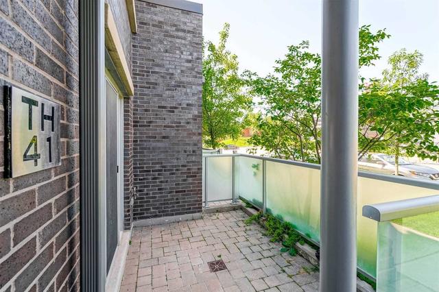 th41 - 330 Village Green Sq, Townhouse with 3 bedrooms, 3 bathrooms and 2 parking in Toronto ON | Image 12