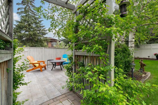 608 Woodbine Boulevard Sw, House detached with 4 bedrooms, 2 bathrooms and 4 parking in Calgary AB | Image 43