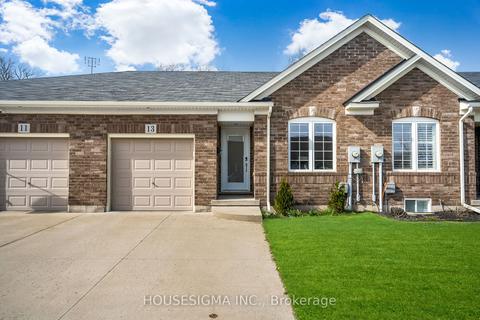 13 Avery Cres, House attached with 2 bedrooms, 2 bathrooms and 5 parking in St. Catharines ON | Card Image