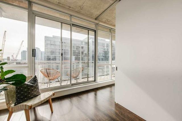 806 - 38 Niagara St, Condo with 2 bedrooms, 2 bathrooms and 1 parking in Toronto ON | Image 9