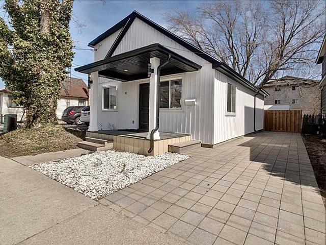 85 Pelham Rd, House detached with 2 bedrooms, 2 bathrooms and 2 parking in St. Catharines ON | Image 1