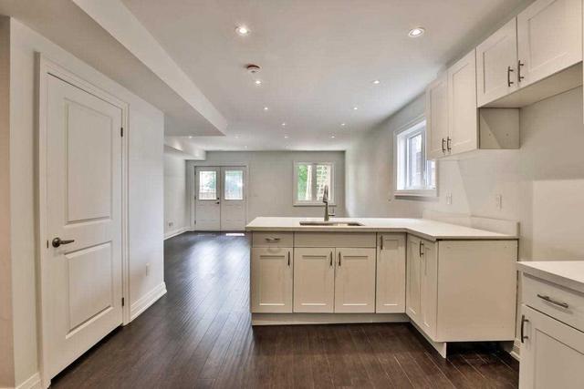 11 Denison Rd E, House detached with 3 bedrooms, 4 bathrooms and 2 parking in Toronto ON | Image 15