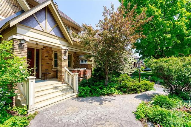 229 Fourth Avenue, House detached with 5 bedrooms, 3 bathrooms and 3 parking in Ottawa ON | Image 3