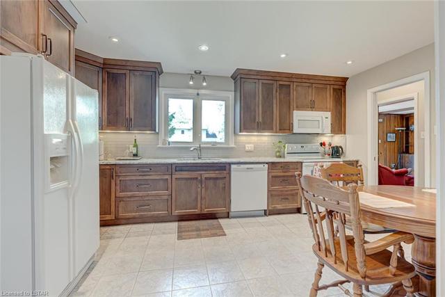 841 Farnham Grove, House detached with 4 bedrooms, 2 bathrooms and 6 parking in London ON | Image 2