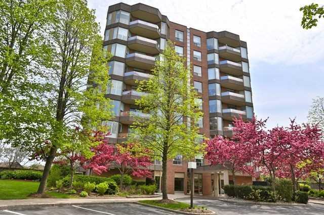 Ph4 - 1903 Pilgrims Way, Condo with 2 bedrooms, 2 bathrooms and 2 parking in Oakville ON | Image 1