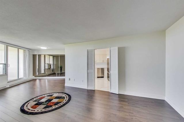 1816 - 5 Vicora Linkway Way, Condo with 3 bedrooms, 2 bathrooms and 1 parking in Toronto ON | Image 31