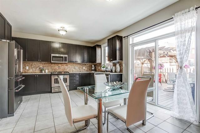 1311 Tupper Dr, House detached with 4 bedrooms, 4 bathrooms and 4 parking in Milton ON | Image 3