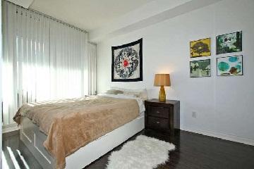 1710 - 111 Elizabeth St, Condo with 1 bedrooms, 2 bathrooms and 1 parking in Toronto ON | Image 6