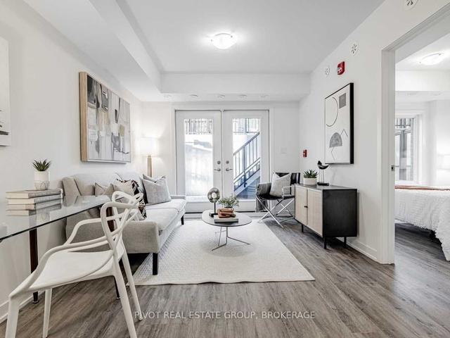 106 - 12 Marquette Ave, Townhouse with 1 bedrooms, 1 bathrooms and 0 parking in Toronto ON | Image 24