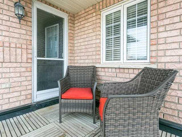 19 Madden Pl, House detached with 3 bedrooms, 3 bathrooms and 3 parking in Clarington ON | Image 12