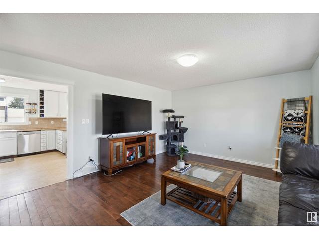 4635 44 Av, House detached with 5 bedrooms, 2 bathrooms and null parking in Gibbons AB | Image 18