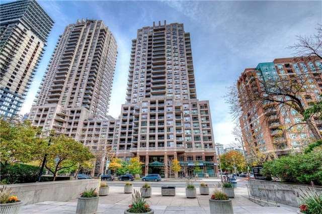 2309 - 909 Bay St, Condo with 3 bedrooms, 2 bathrooms and 1 parking in Toronto ON | Image 1