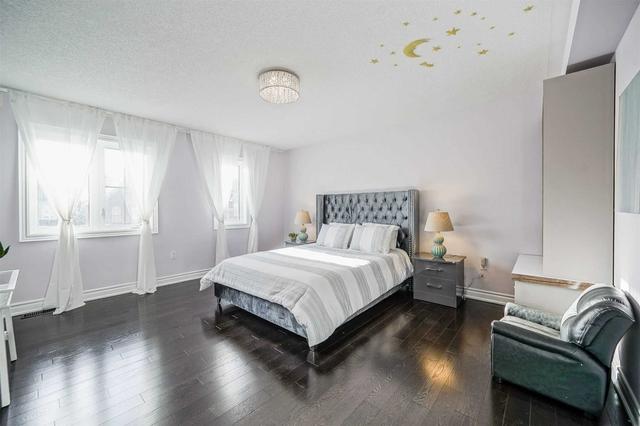 31 Stanwood Cres, House detached with 4 bedrooms, 5 bathrooms and 6 parking in Whitby ON | Image 20