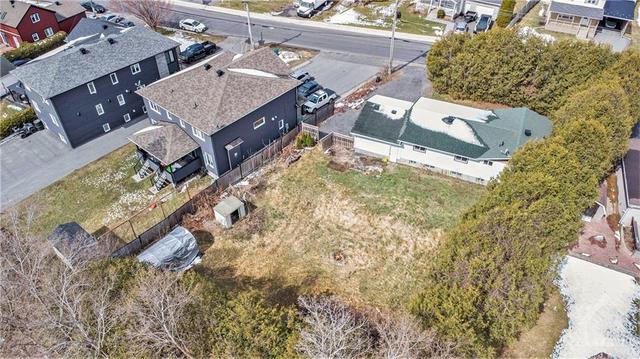 102 Laurier Street, House detached with 5 bedrooms, 2 bathrooms and 6 parking in Casselman ON | Image 17