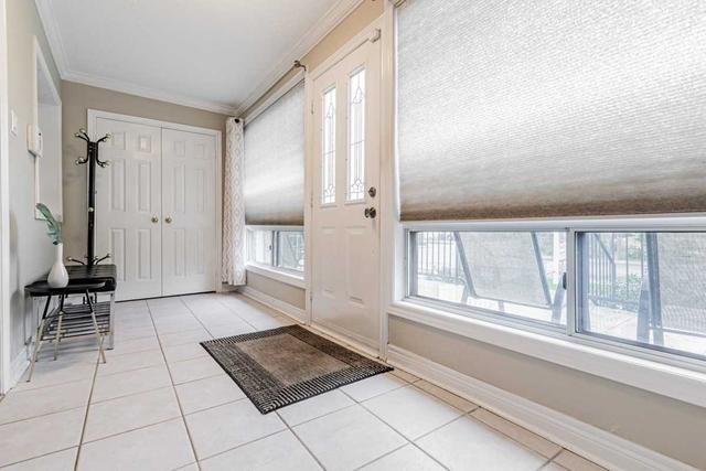 161 Northland Ave, House detached with 2 bedrooms, 2 bathrooms and 1 parking in Toronto ON | Image 21