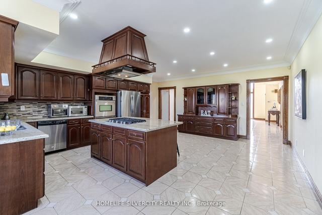 34 Estateview Circ, House detached with 5 bedrooms, 5 bathrooms and 25 parking in Brampton ON | Image 38